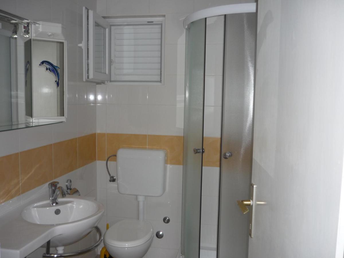 Apartmani Mille Starigrad Paklenica Eksteriør bilde