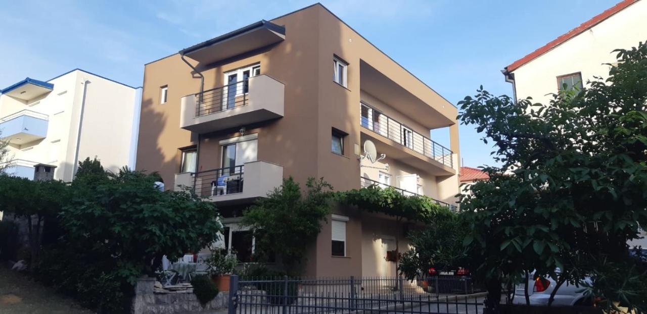 Apartmani Mille Starigrad Paklenica Eksteriør bilde