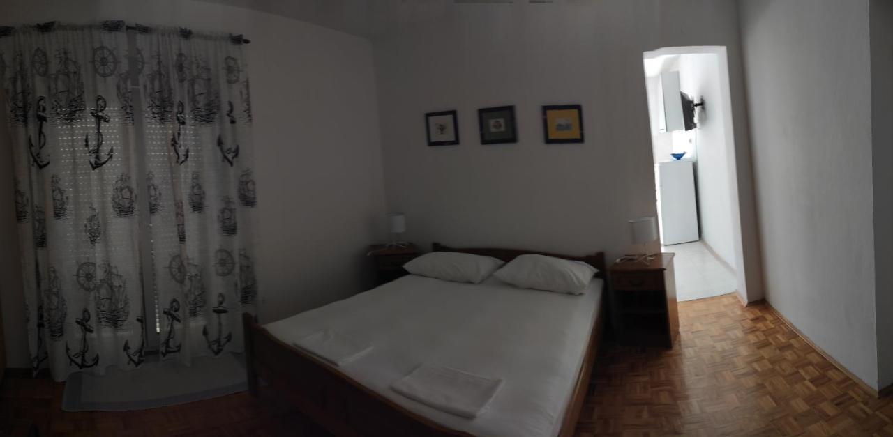 Apartmani Mille Starigrad Paklenica Eksteriør bilde